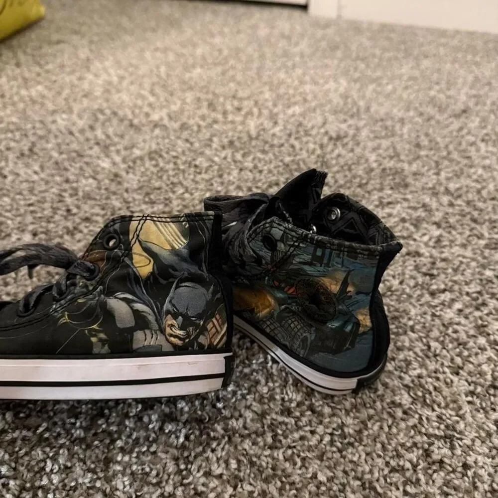 Converse Chuck Taylor Batman DC Comics High Top Sneakers Kids Size 6c